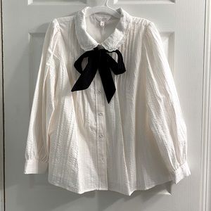 NWT Women's LC Lauren Conrad Peter-Pan Collar Button Front Shirt